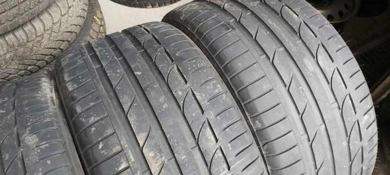 Гуми Летни 275/35R20, снимка 3 - Гуми и джанти - 32927123