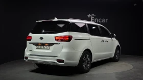 Kia Carnival LUXURY 2.2* ПОДГРЕВ ВОЛАН/СЕДАЛКИ* hellascars.bg, снимка 2