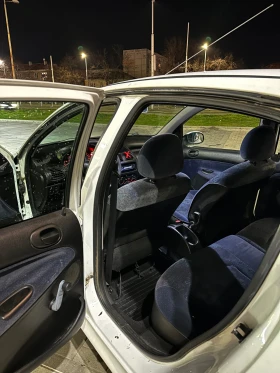 Peugeot 206 1.9D - 1943 € / 3800.18 лв. - 85274398 7