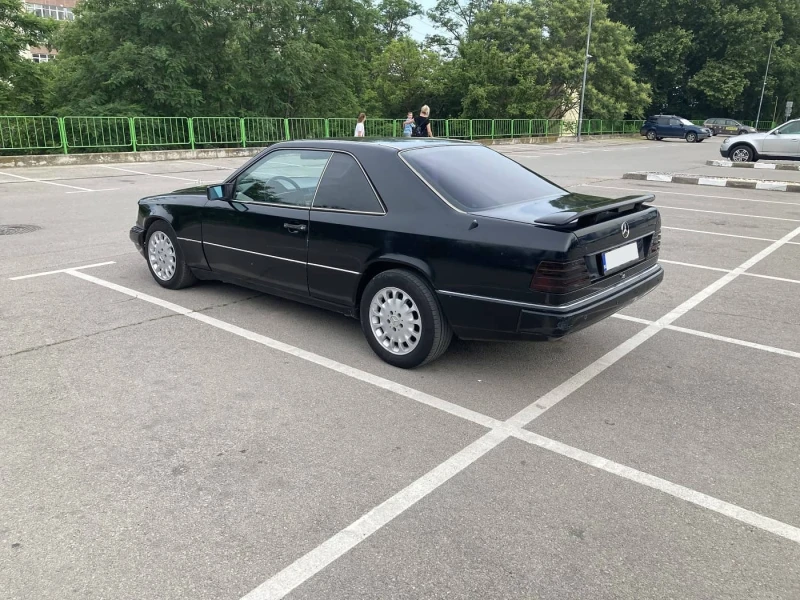 Mercedes-Benz 124 230 CE, снимка 4 - Автомобили и джипове - 47154093