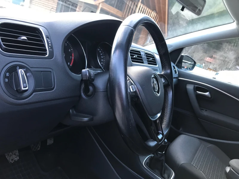 VW Polo 1, 0MPI.R-line.Evro 6., снимка 10 - Автомобили и джипове - 48580452