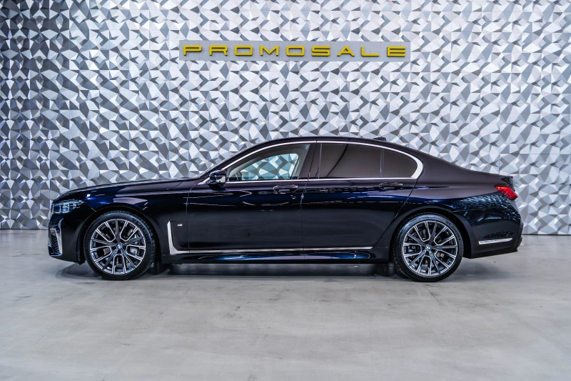 BMW 740  xDrive M Sportpaket ACC/Head/LIVE/Laser/20, снимка 3 - Автомобили и джипове - 51053972