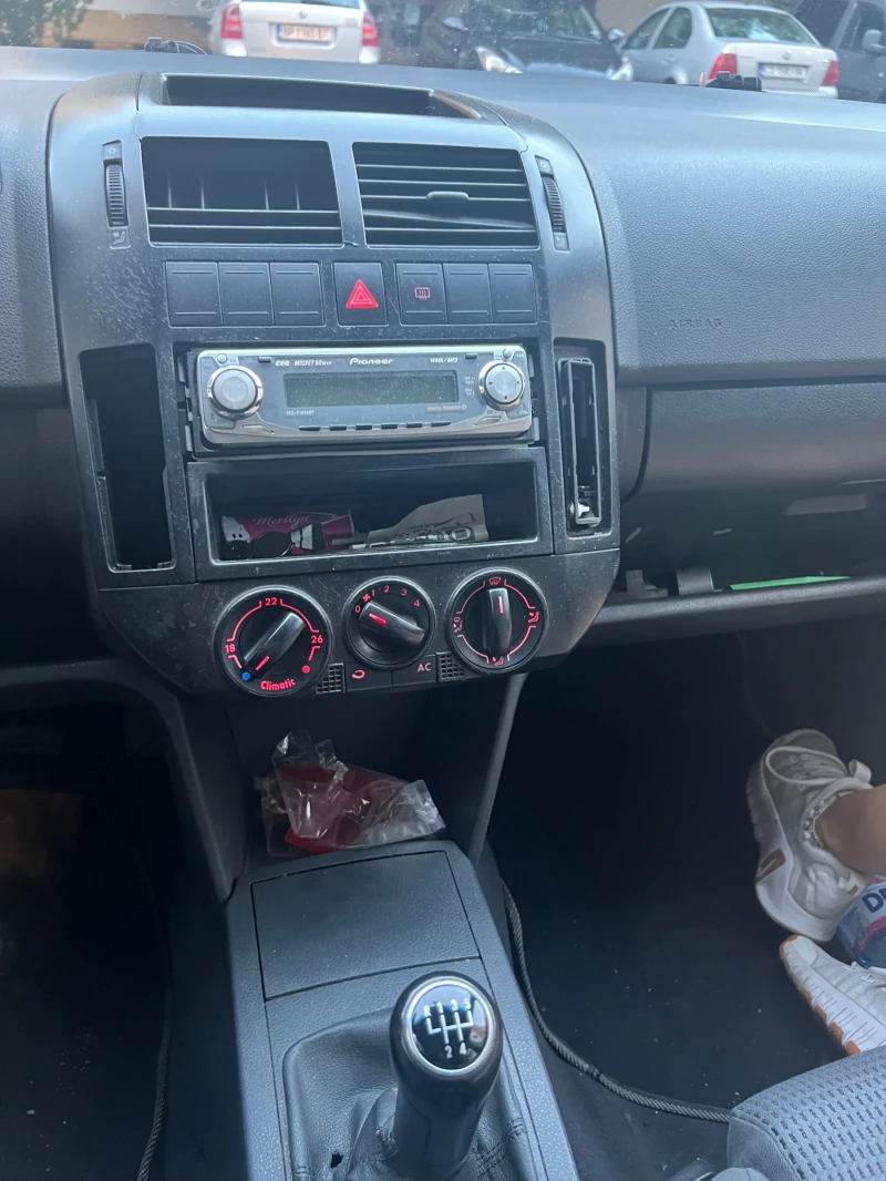 VW Polo, снимка 4 - Автомобили и джипове - 52516507