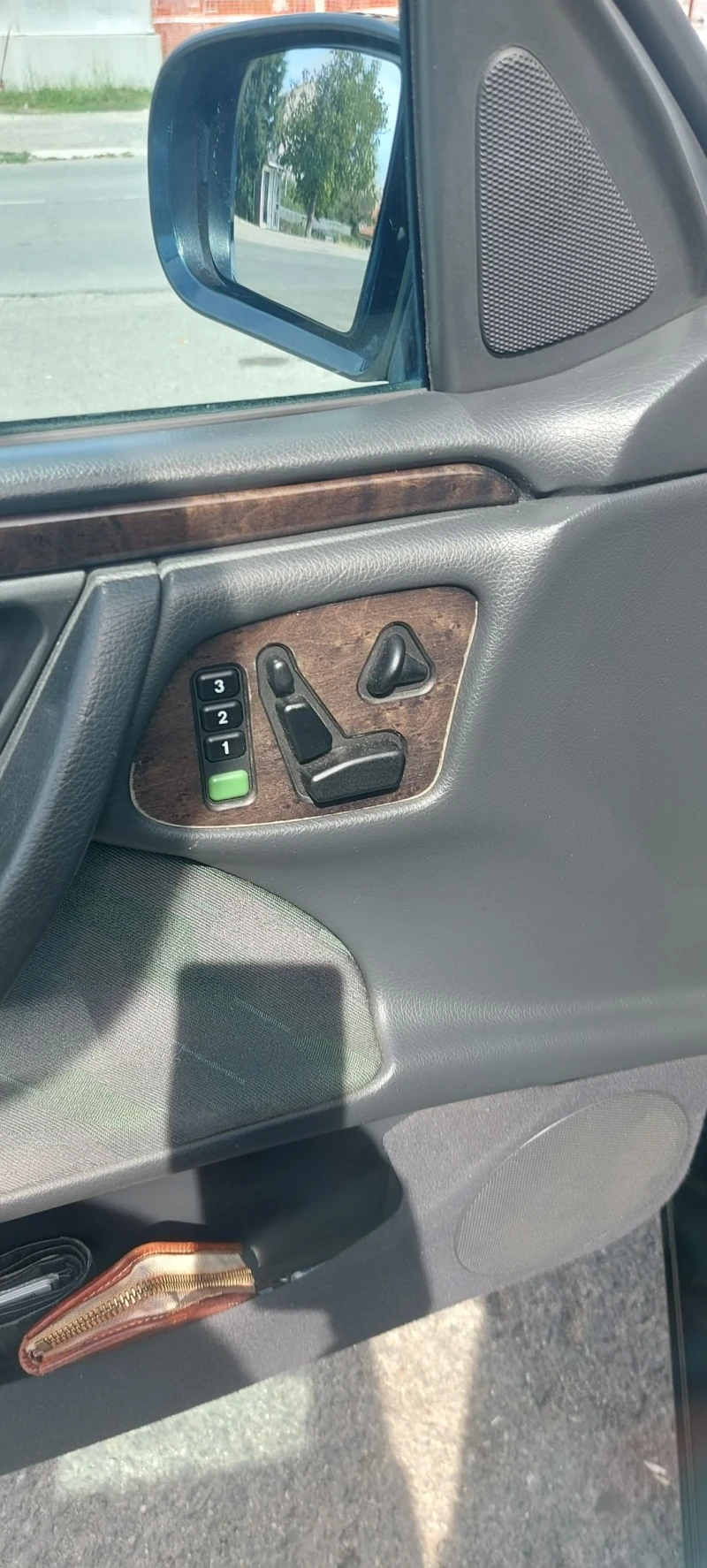 Mercedes-Benz E 430, снимка 8 - Автомобили и джипове - 52459769