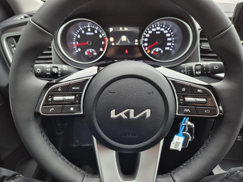 Kia Ceed Kia Ceed 1.5 Vision Чисто Нова , снимка 9 - Автомобили и джипове - 52142794