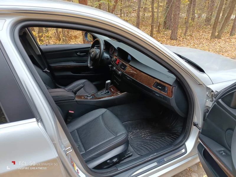 BMW 330 Xi, снимка 8 - Автомобили и джипове - 52293596