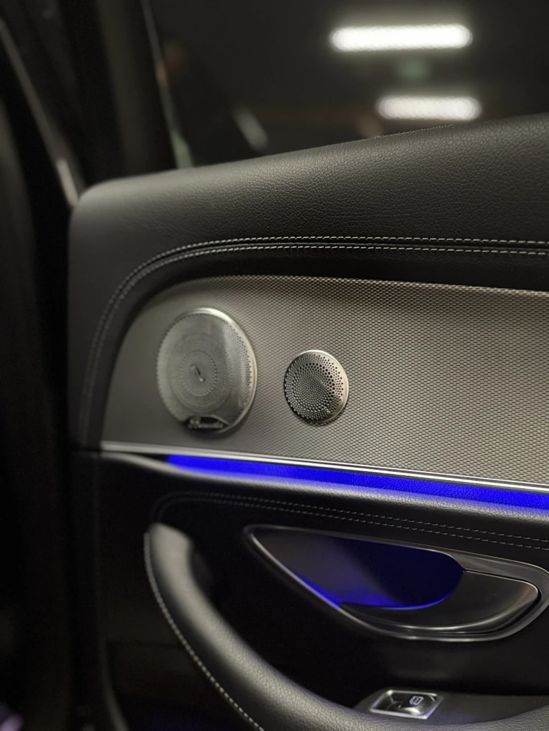 Mercedes-Benz E 220, снимка 8 - Автомобили и джипове - 52744127