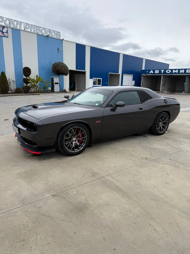 Dodge Challenger 392 HEMI SRT, снимка 2 - Автомобили и джипове - 52902864
