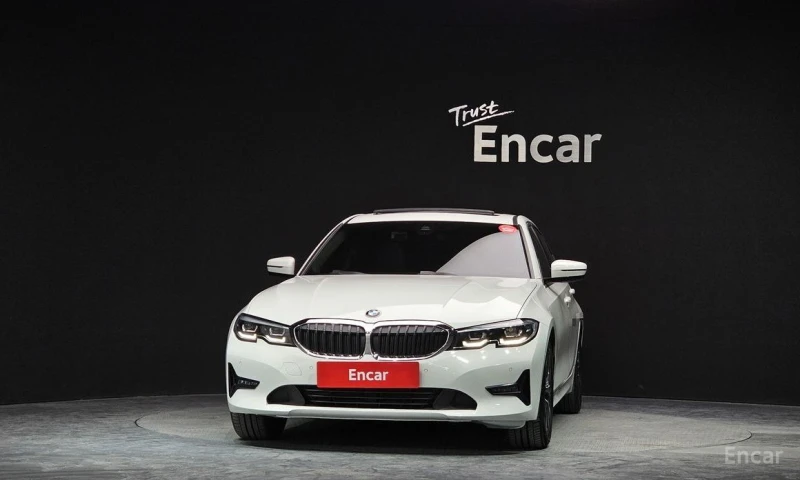 BMW 320, снимка 3 - Автомобили и джипове - 52944612