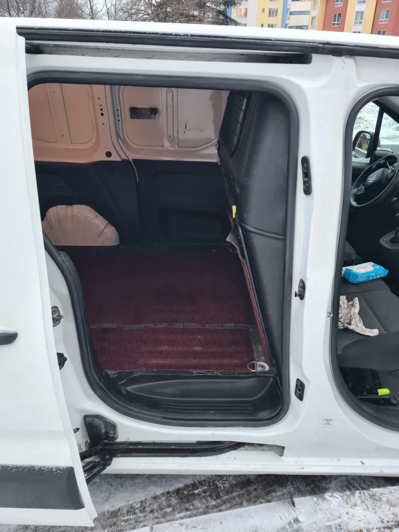 Citroen Berlingo 1.5 BlueHDi, снимка 10 - Автомобили и джипове - 53109084