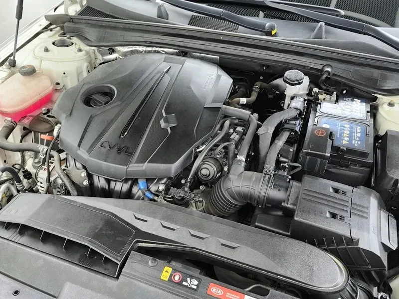 Kia K5 2.0 Prestige, снимка 6 - Автомобили и джипове - 55937716