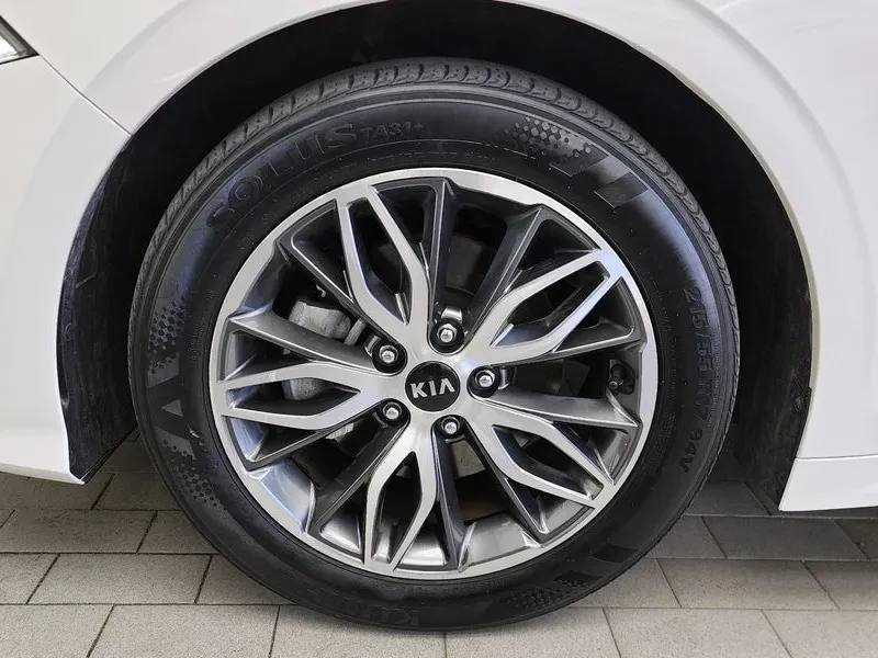 Kia K5 2.0 Prestige, снимка 5 - Автомобили и джипове - 55937716