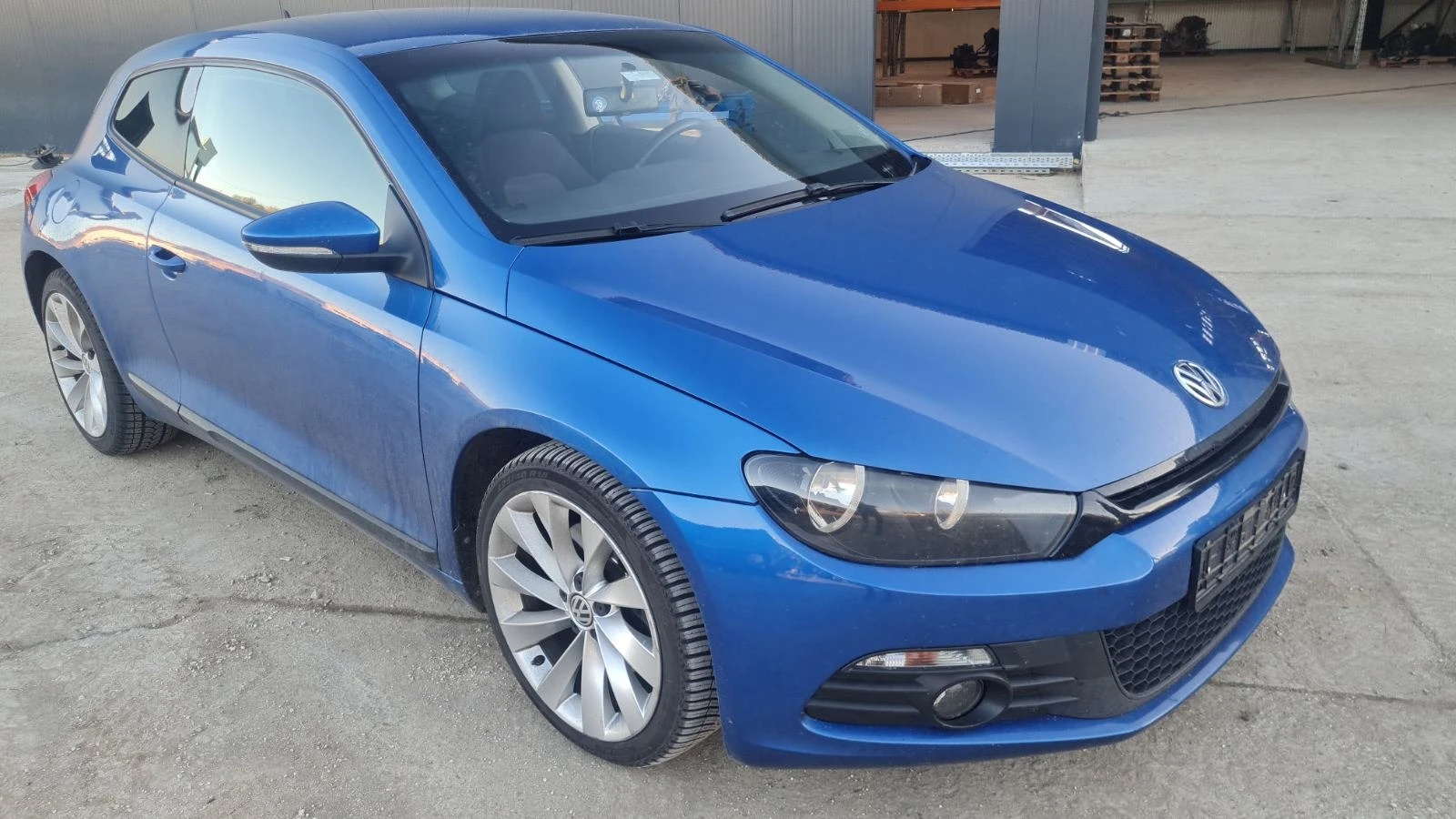 VW Scirocco 1.4TSI 160КС - изображение 4