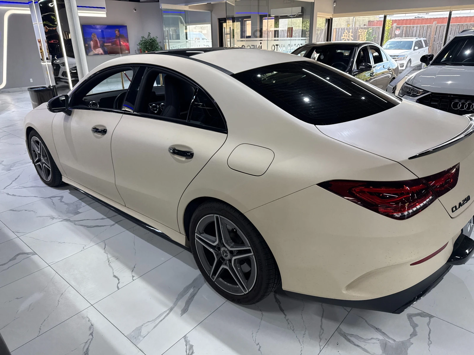 Mercedes-Benz CLA 250 * АВТОФИНАНСИРАНЕ* БЕЗ ПЪРВОНАЧАЛНА ВНОСКА - изображение 4