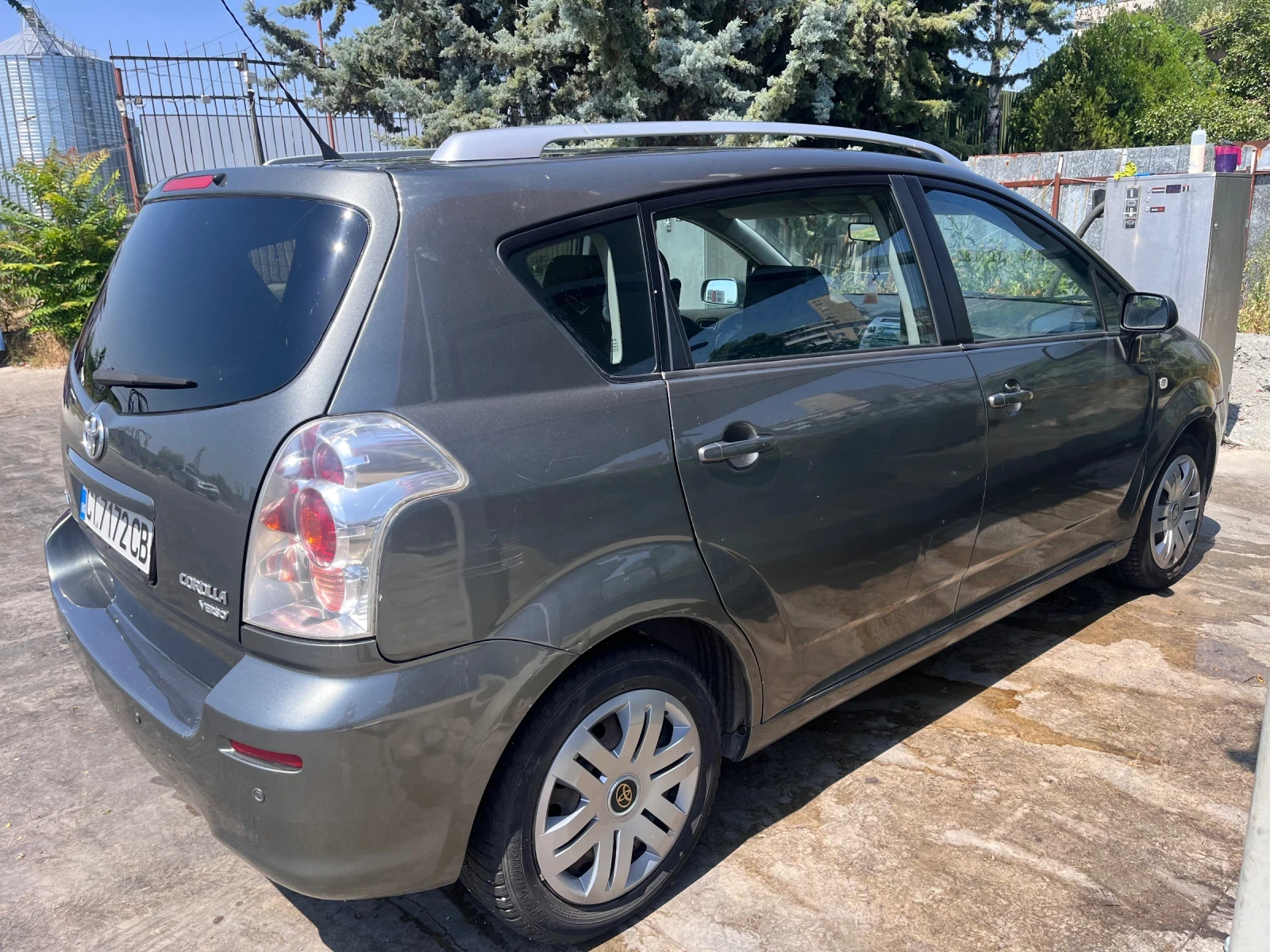 Toyota Corolla verso  - изображение 3
