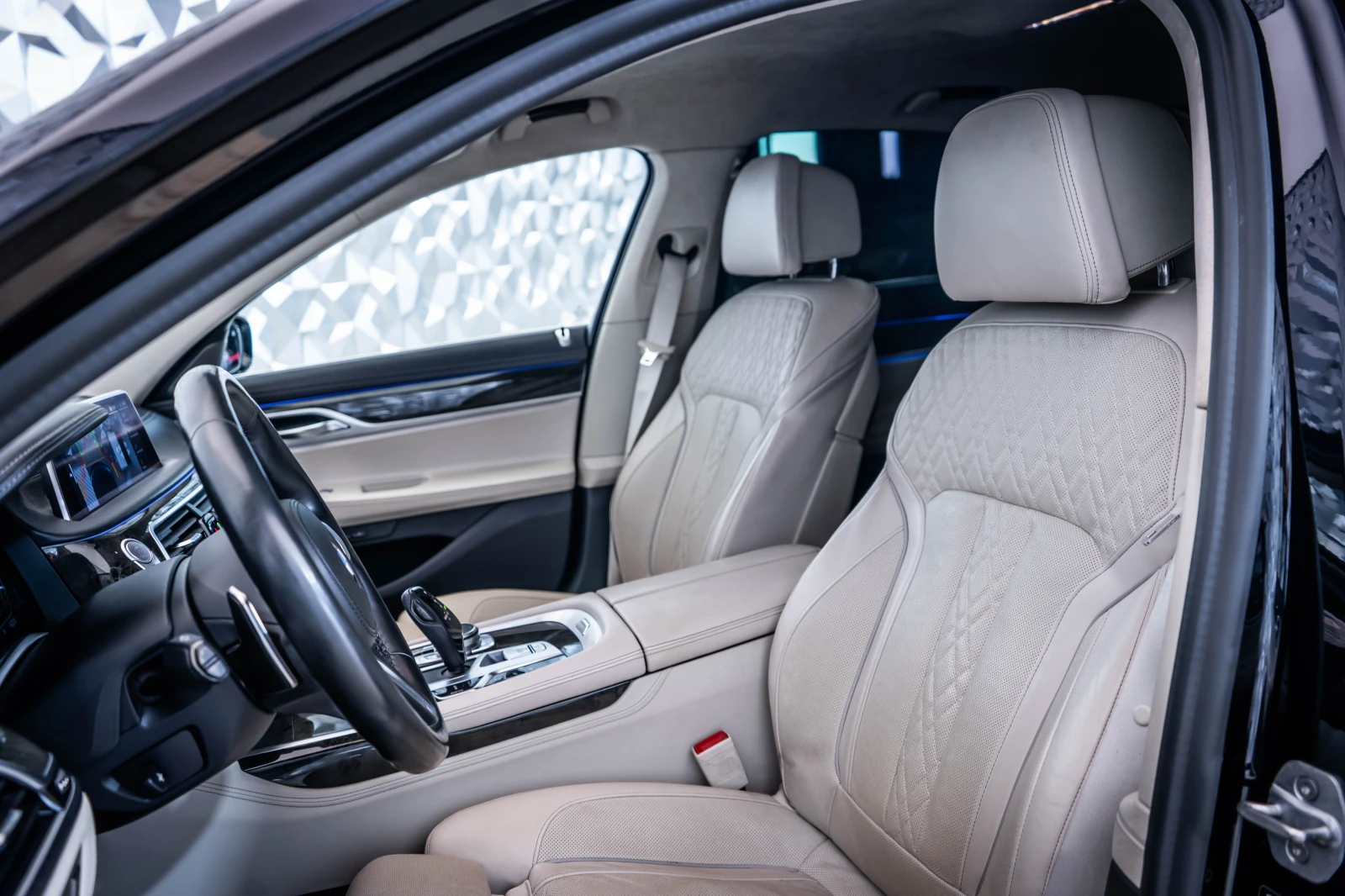 BMW 740  xDrive M Sportpaket ACC/Head/LIVE/Laser/20 | Mobile.bg   13