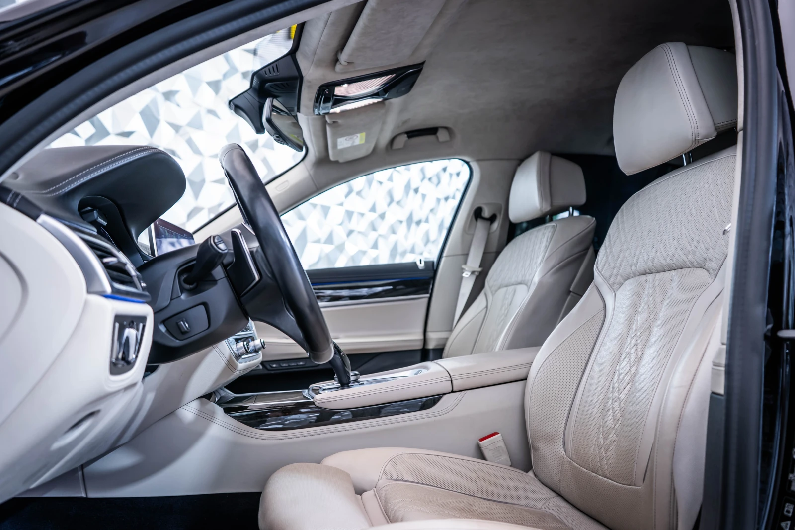 BMW 740  xDrive M Sportpaket ACC/Head/LIVE/Laser/20 | Mobile.bg   12