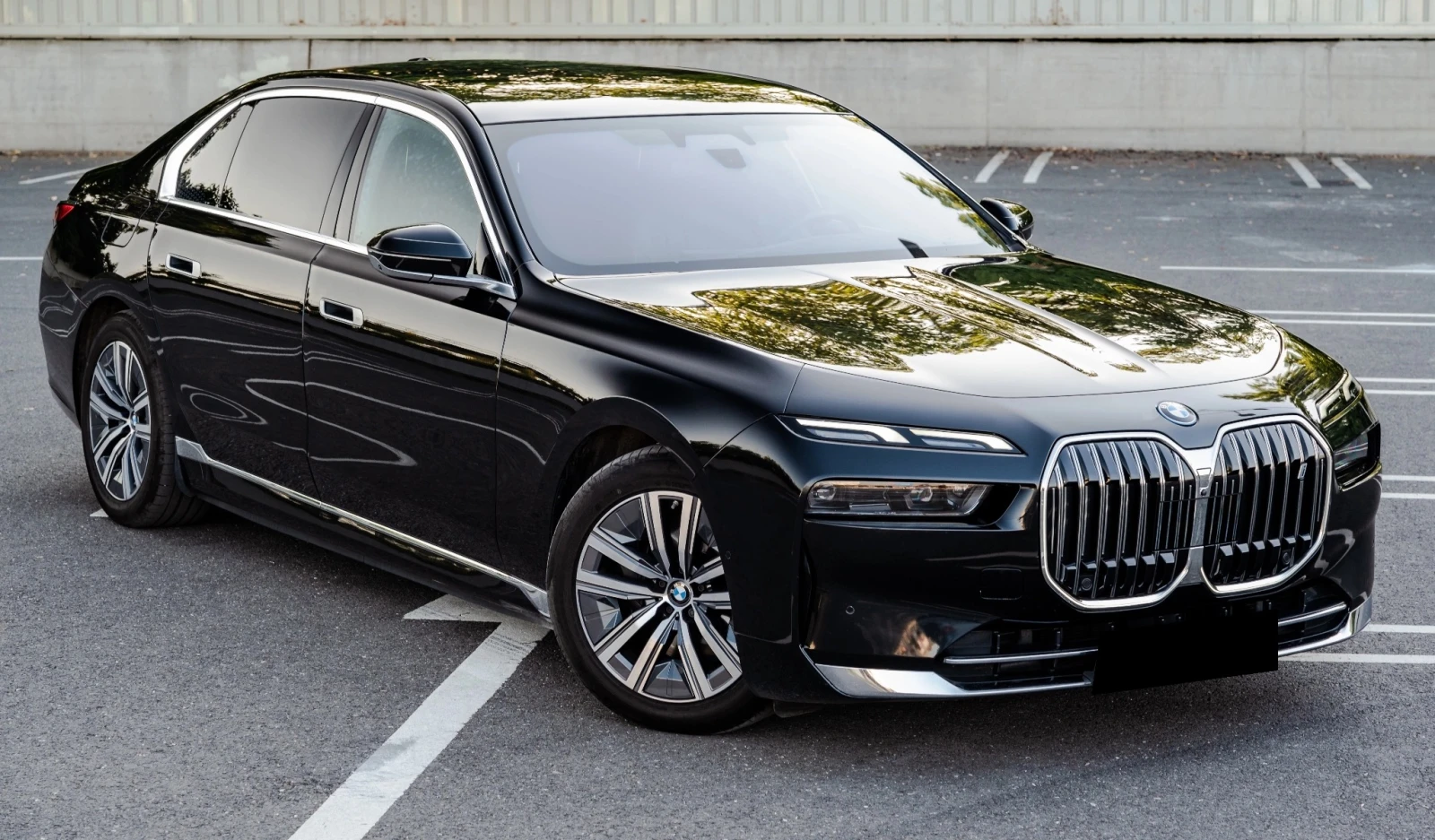BMW i7 xDrive60 - изображение 3