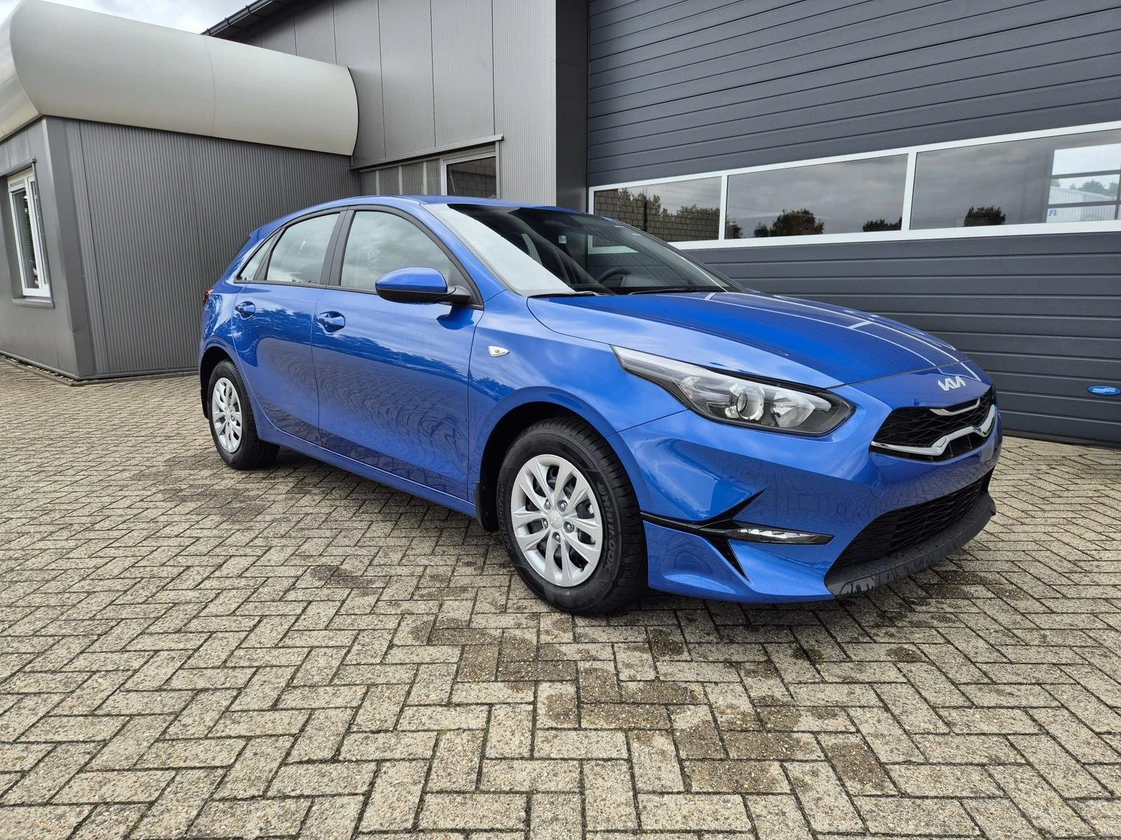 Kia Ceed Kia Ceed 1.5 Vision Чисто Нова  - изображение 3