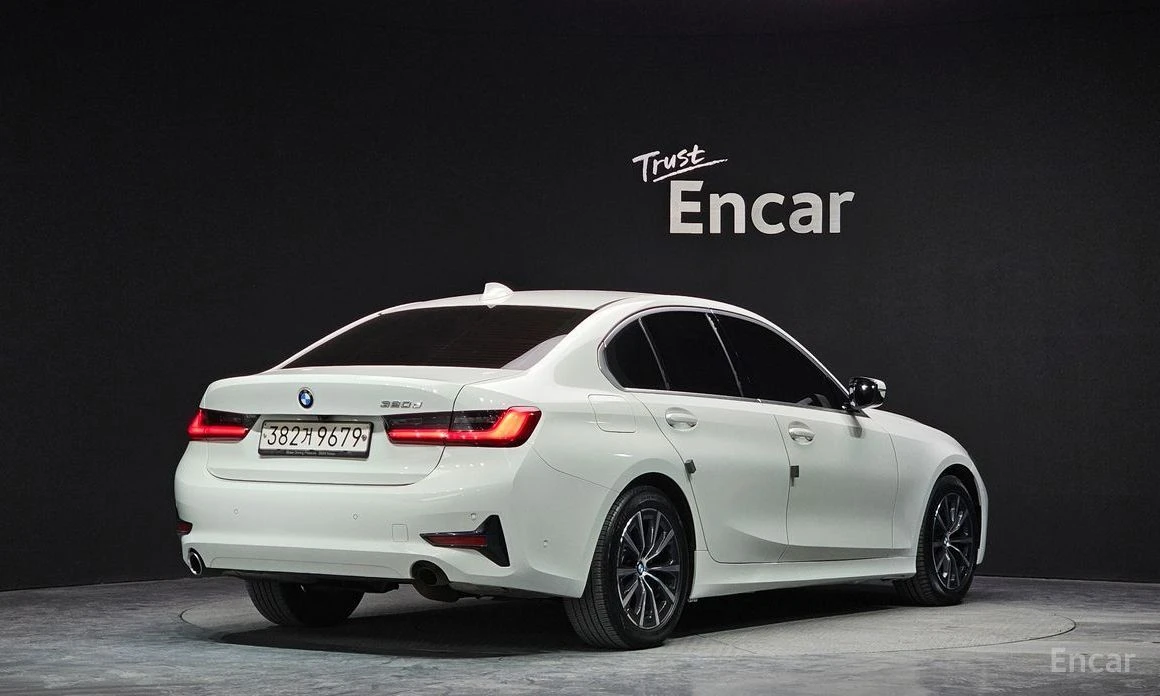 BMW 320  - изображение 2