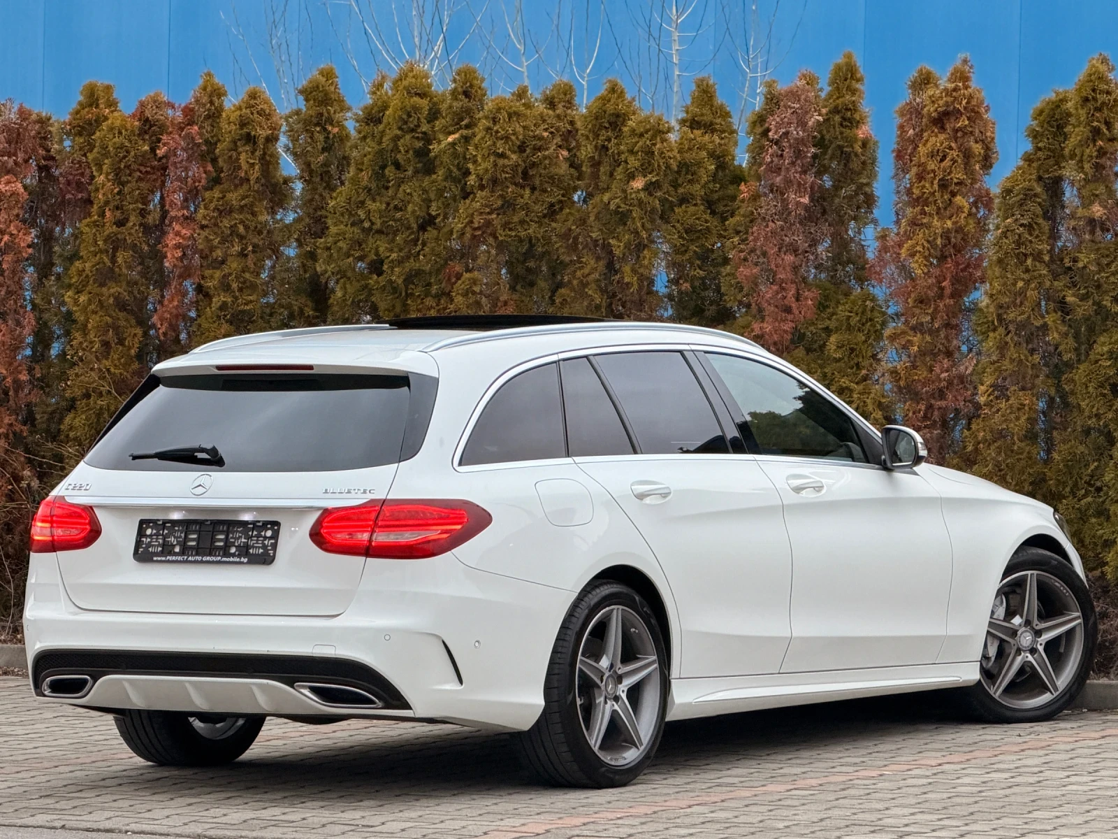 Mercedes-Benz C 220 AMG-LINE-КОЖА-ПАНОРАМА-LED-НАВИ-ЕЛ-БГ-183Х.КМ-НОВА - изображение 5