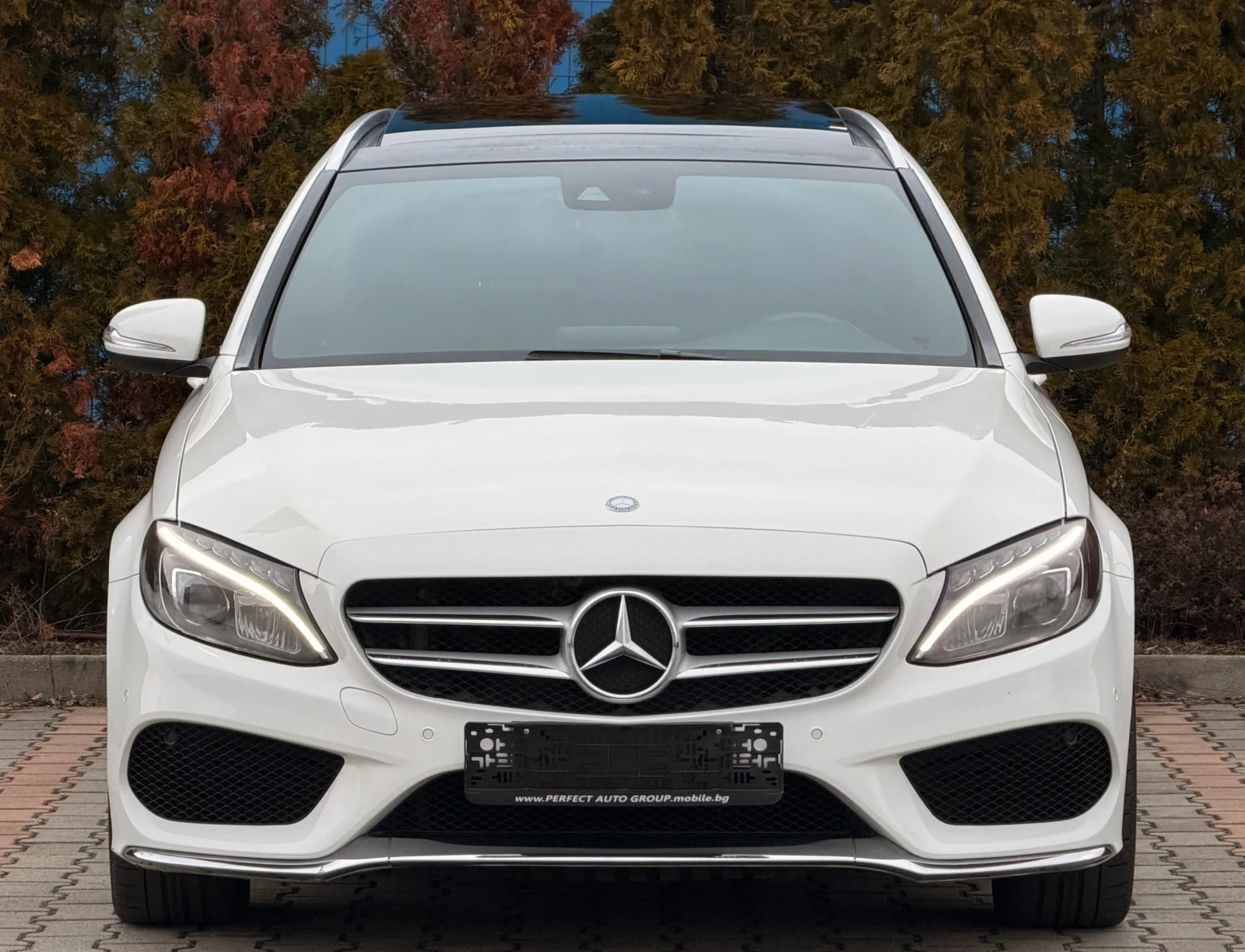 Mercedes-Benz C 220 AMG-LINE-КОЖА-ПАНОРАМА-LED-НАВИ-ЕЛ-БГ-183Х.КМ-НОВА - изображение 7