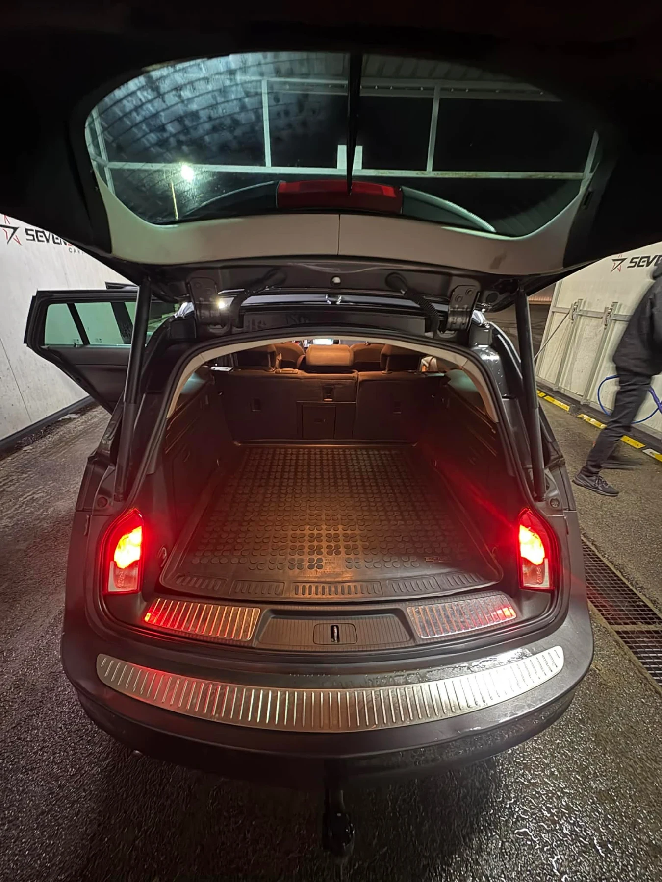 Opel Insignia, снимка 6 - Автомобили и джипове - 53918370