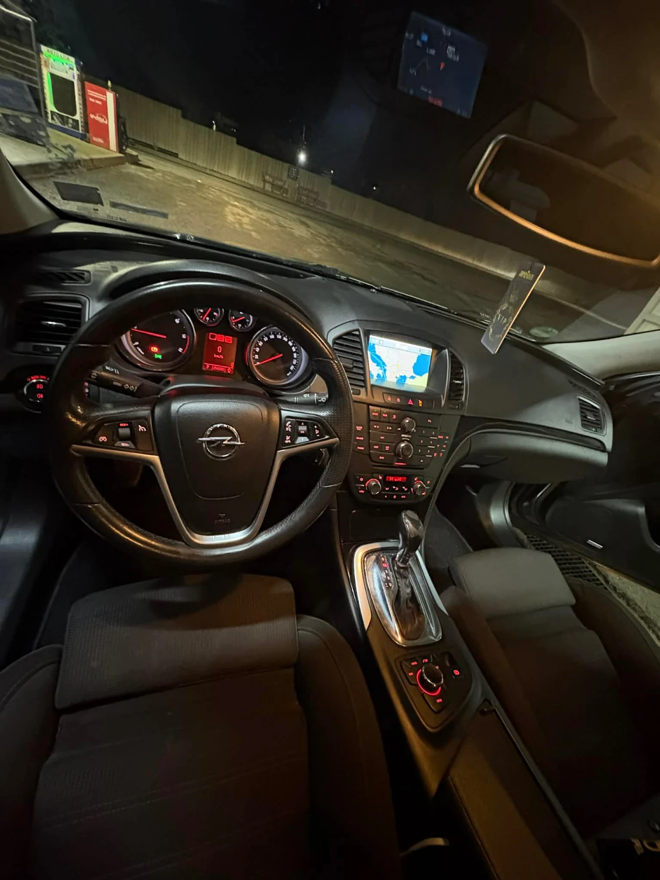 Opel Insignia, снимка 7 - Автомобили и джипове - 53918370