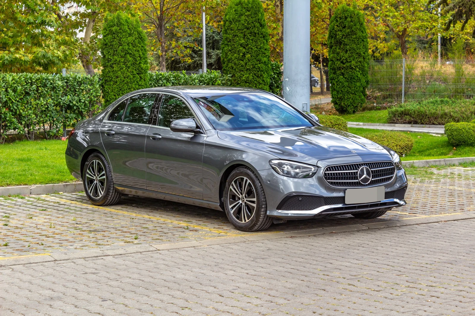 Mercedes-Benz E 220 D 194kc AVANTGARDE | Mobile.bg � ����������� 2