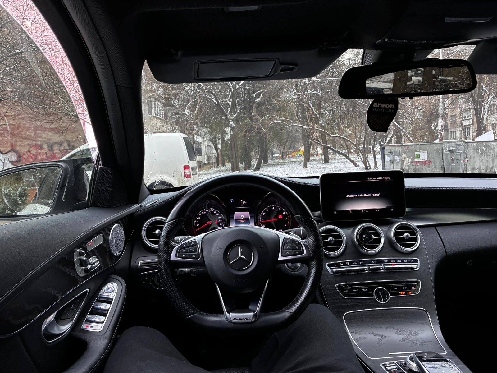 Mercedes-Benz C 400, снимка 11 - Автомобили и джипове - 54715152