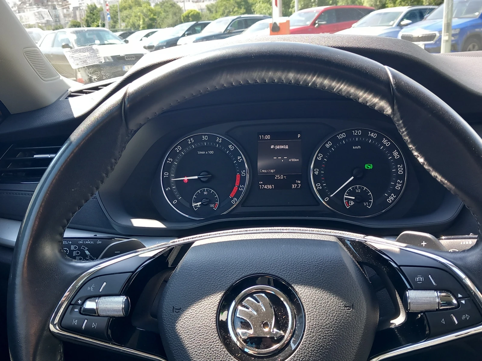 Skoda Octavia 2.0 TDI/7DSG, снимка 12 - Автомобили и джипове - 54846536