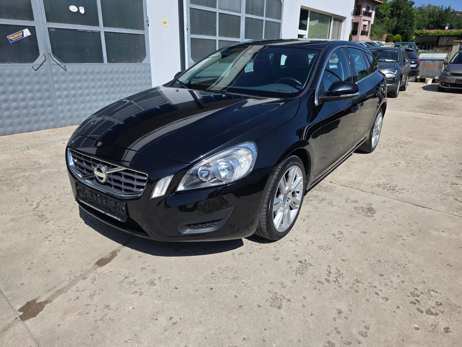 Volvo V60 2.0d 170000km!, снимка 4 - Автомобили и джипове - 55085878