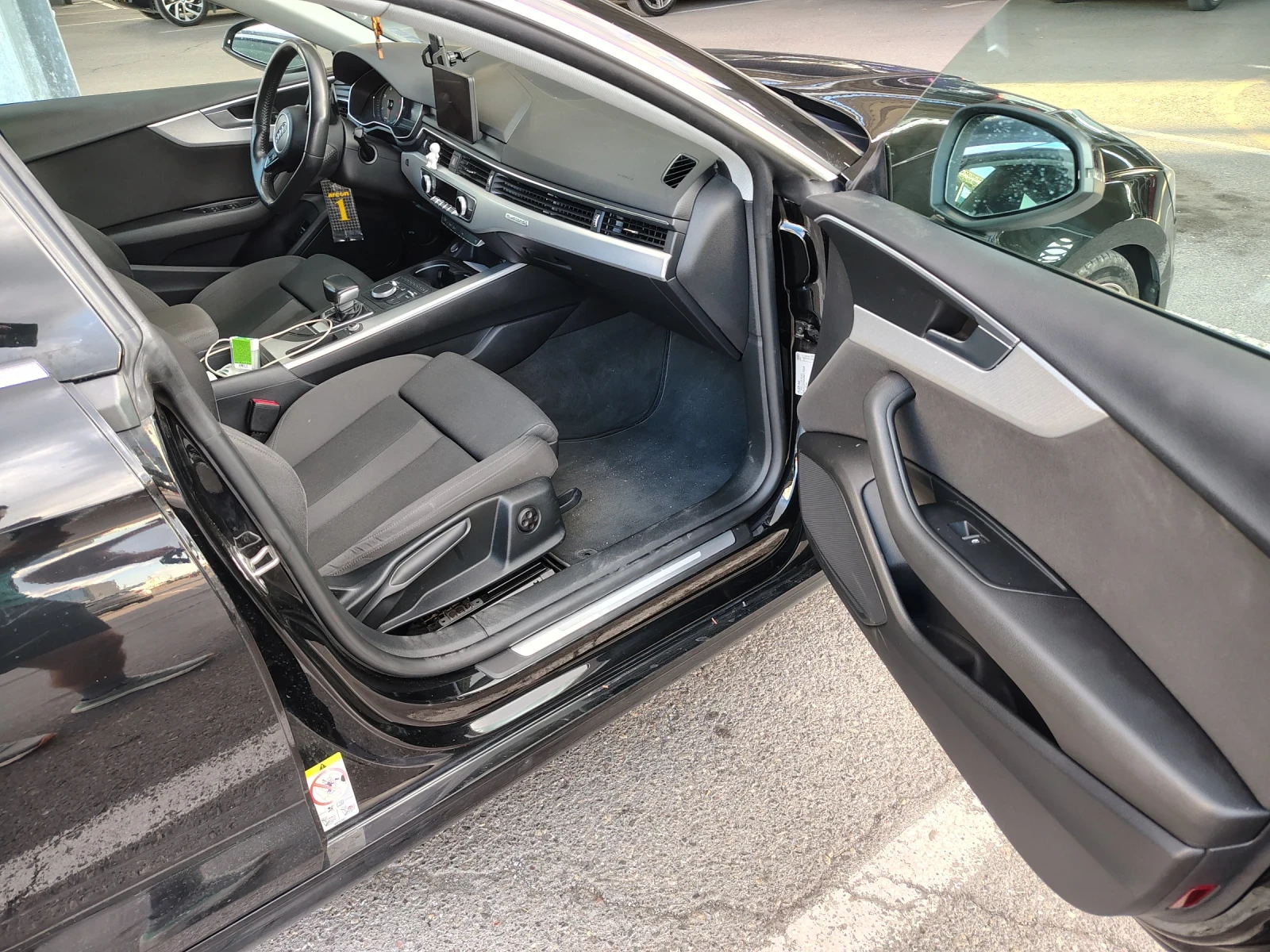 Audi A5 40TDI, снимка 9 - Автомобили и джипове - 55285344