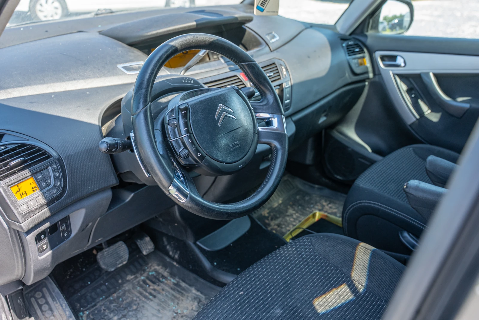 Citroen C4 Picasso 2.0 HDI, снимка 5 - Автомобили и джипове - 55403265