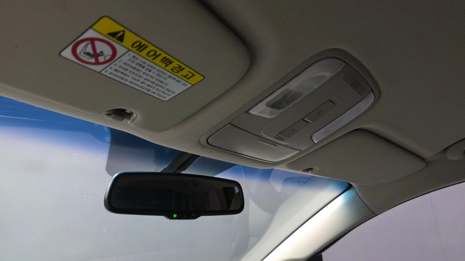 Kia Carnival LUXURY 2.2* ПОДГРЕВ ВОЛАН/СЕДАЛКИ* hellascars.bg, снимка 17 - Автомобили и джипове - 55596236