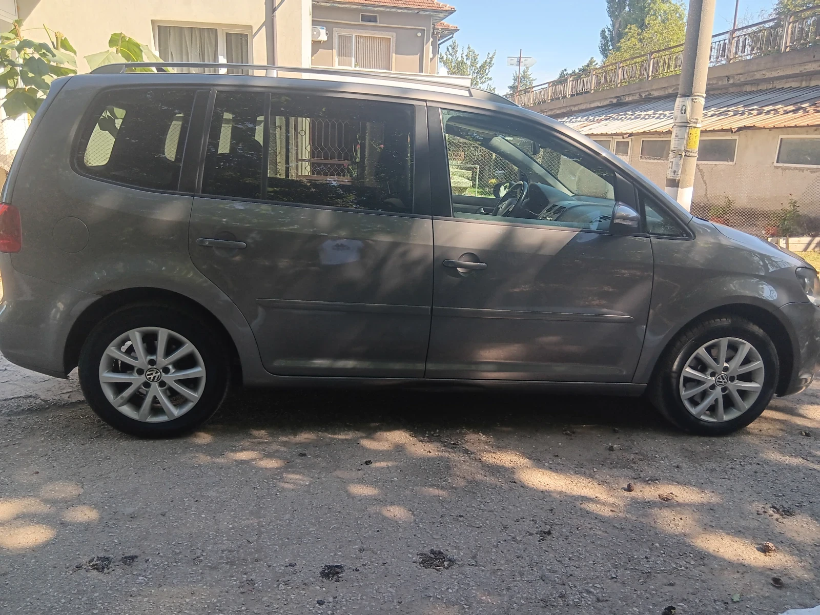 VW Touran Миниван 2000  TDI 140к.с DSG , снимка 9 - Автомобили и джипове - 55987390
