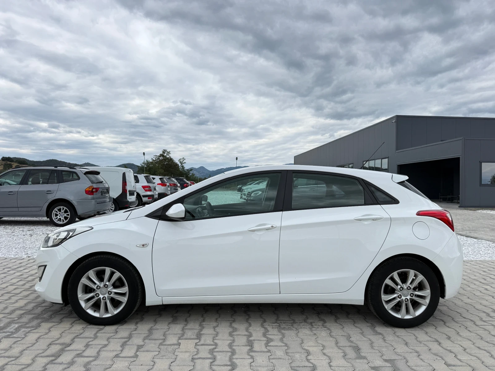 Hyundai I30 1.4CRDI , снимка 3 - Автомобили и джипове - 56199768