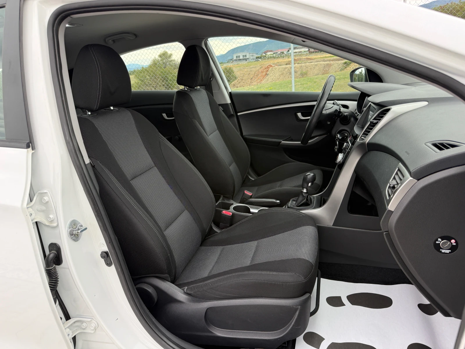 Hyundai I30 1.4CRDI , снимка 14 - Автомобили и джипове - 56199768