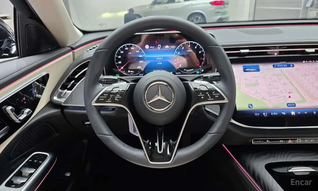 Mercedes-Benz E 200 * E200 Avantgarde * , снимка 13 - Автомобили и джипове - 56483394