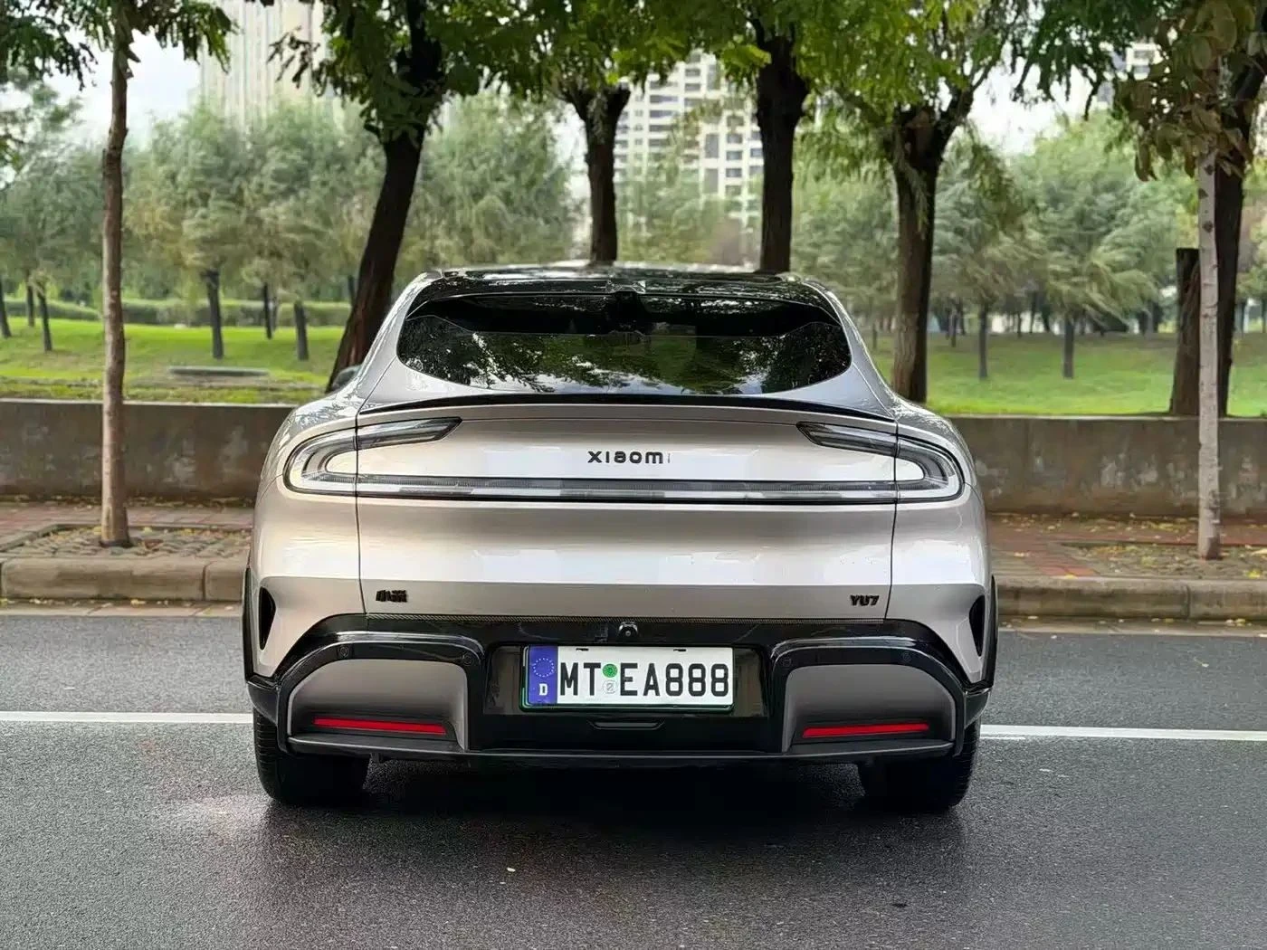 Xiaomi YU7, снимка 6 - Автомобили и джипове - 56685994