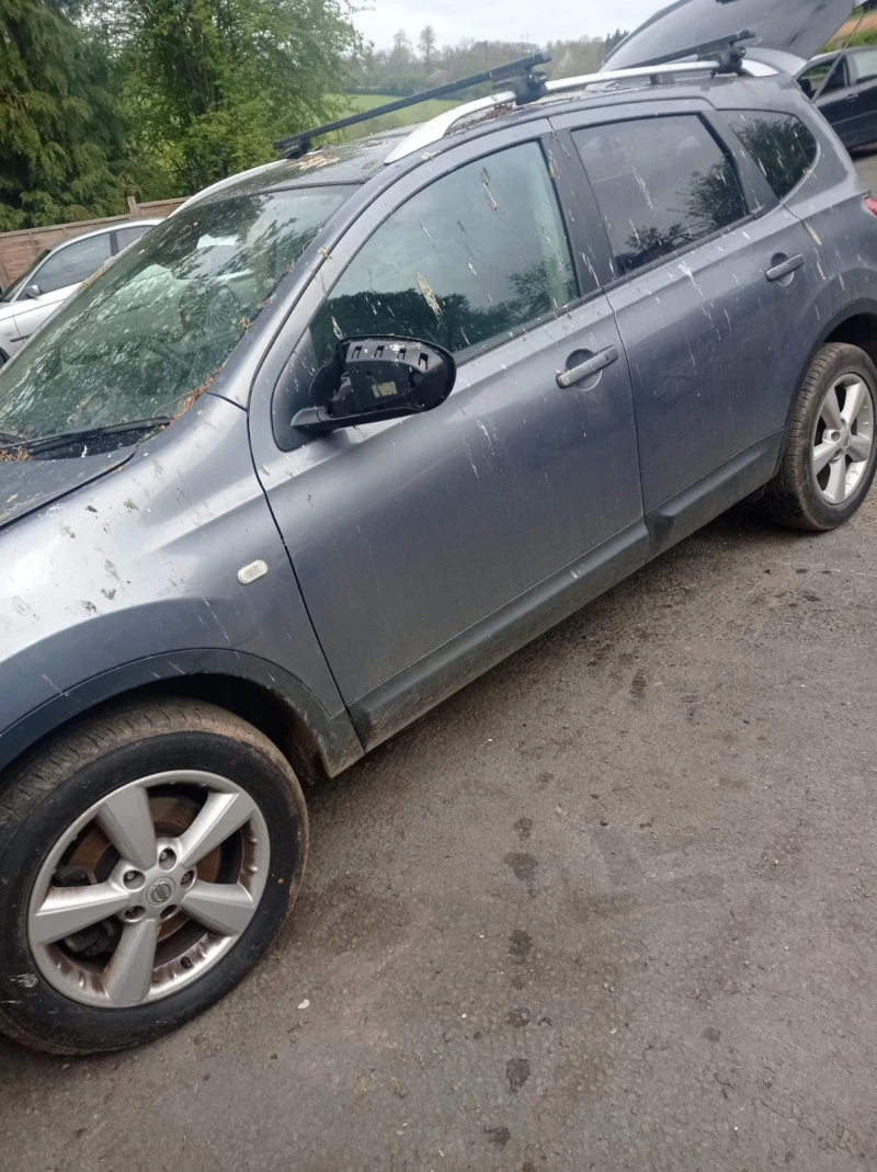 Nissan Qashqai 2.0CDI 150 ks, снимка 4 - Автомобили и джипове - 40693034