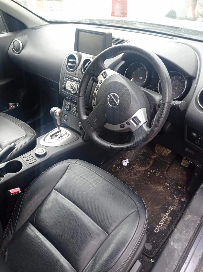 Nissan Qashqai 2.0CDI 150 ks, снимка 5 - Автомобили и джипове - 40693034