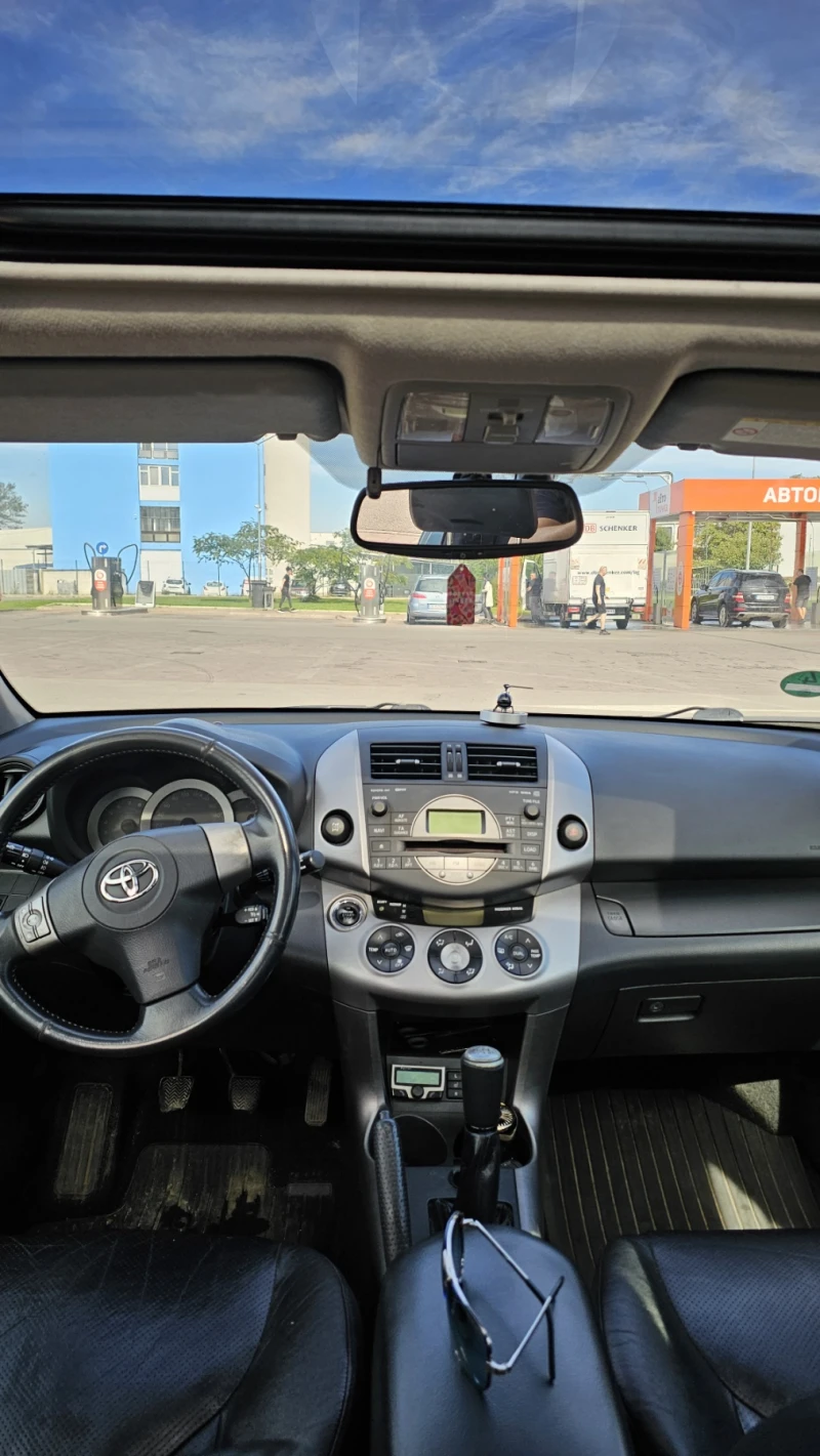 Toyota Rav4, снимка 11 - Автомобили и джипове - 49326829