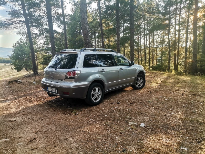 Mitsubishi Outlander 2.0i, снимка 2 - Автомобили и джипове - 53125499