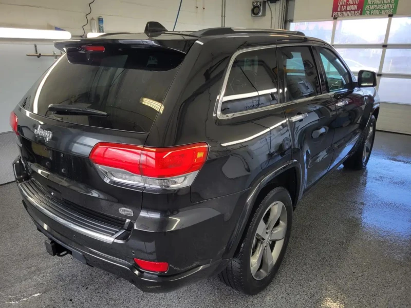 Jeep Grand cherokee * Обдух* DISTRONIC* PANO* OVERLAND* , снимка 4 - Автомобили и джипове - 53370643