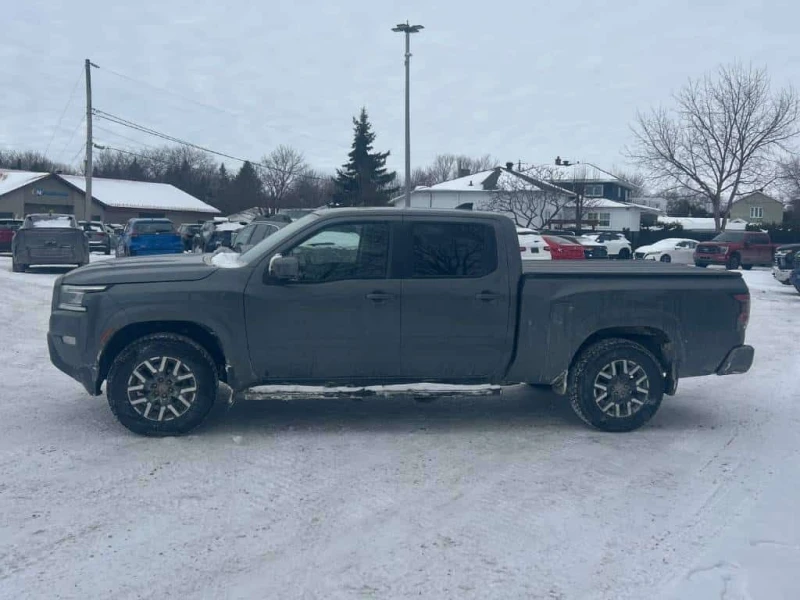 Nissan Frontier Crew Cab 4x4 S * Подгреви * Keyless * Carfax, снимка 2 - Автомобили и джипове - 53561341