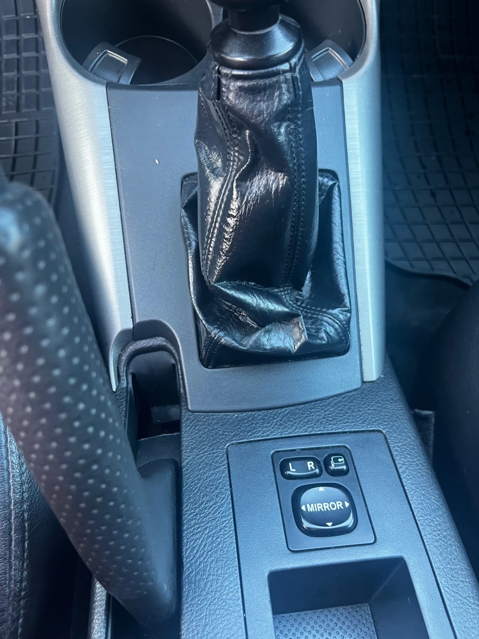 Toyota Rav4  - изображение 4