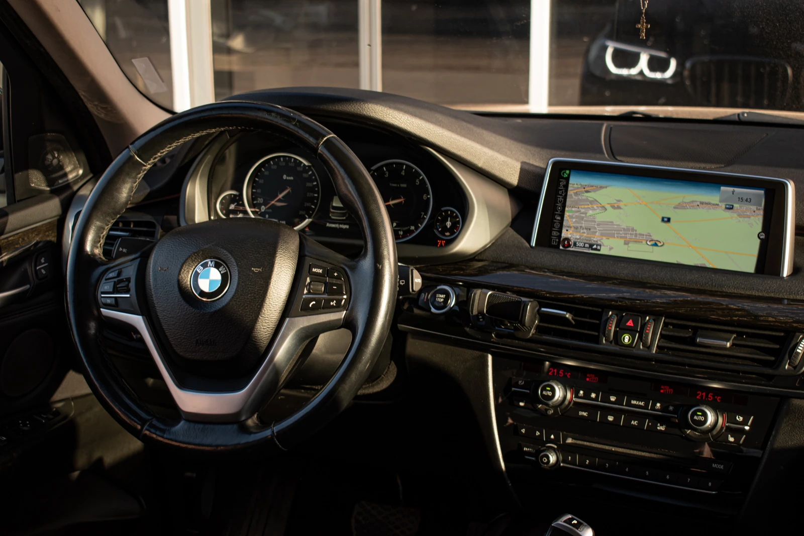 BMW X5 xDrive 3.5i - изображение 6