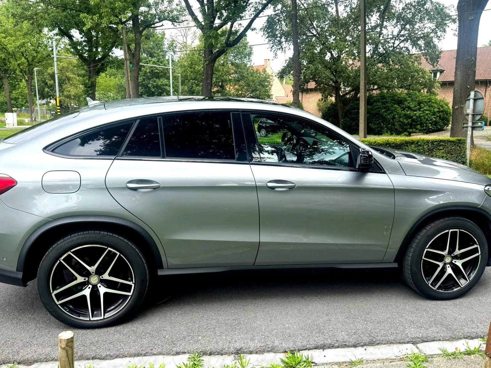 Mercedes-Benz GLE 350 D 4 MATIC ОЧАКВАН ВНОС FULL AMG LINE ЛИЗИНГ 100% - изображение 8