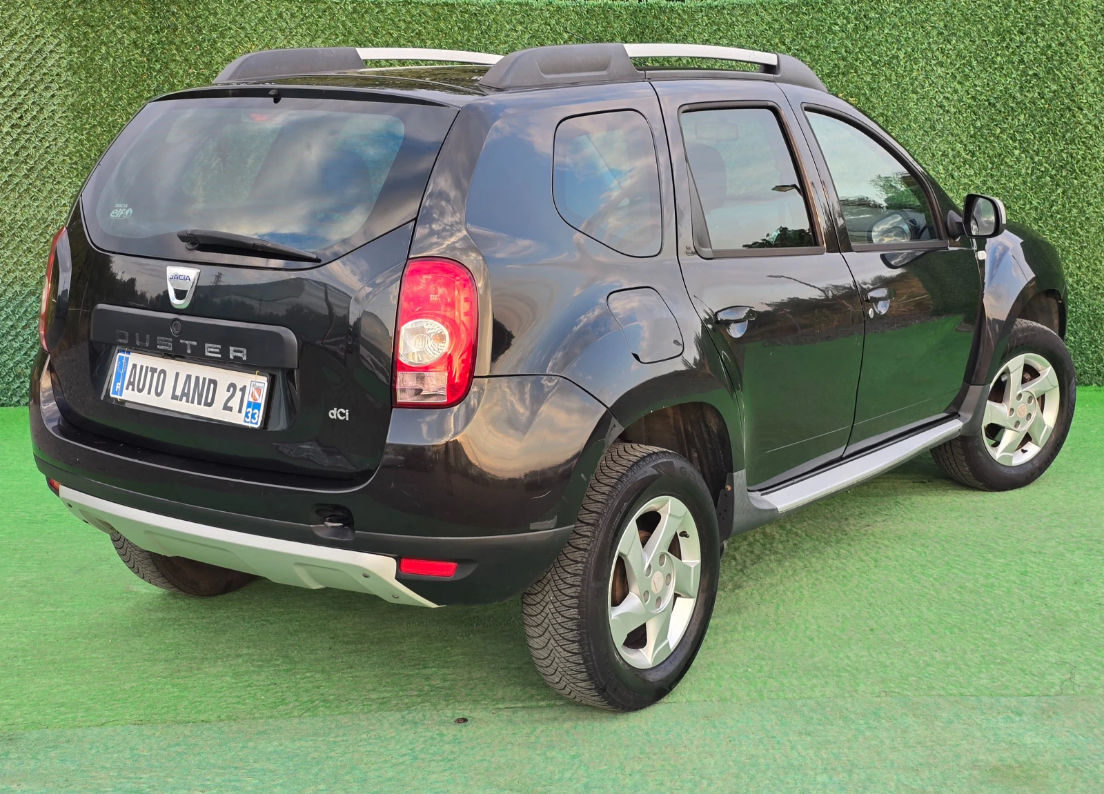 Dacia Duster 1.5dci* 107кс* НАВИГАЦИЯ* КАМЕРА - изображение 5